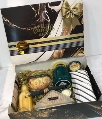 MUG BOX