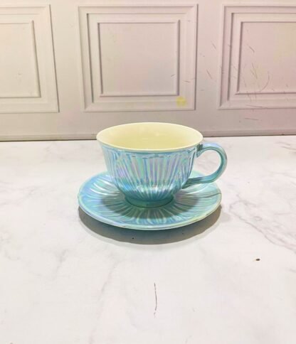 MUG CON PALTO FLOR TORNASOLADO